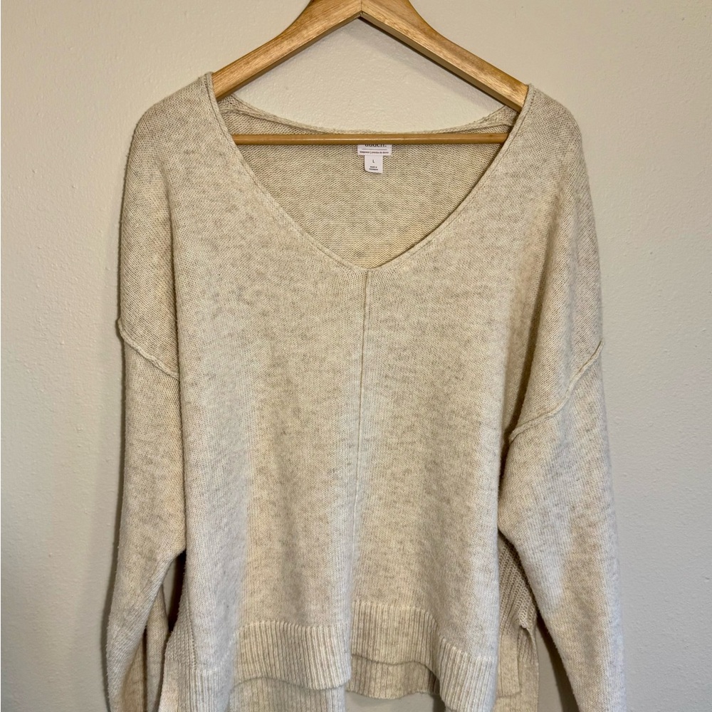 Auden Women's Soft Cream V-Neck Sweater